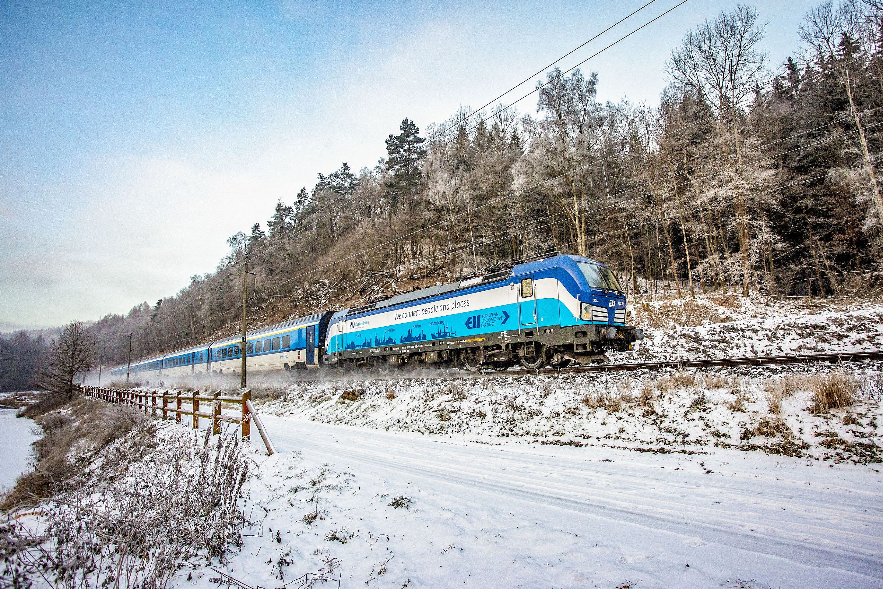 Souprava InterJet v Karlovarském kraji.