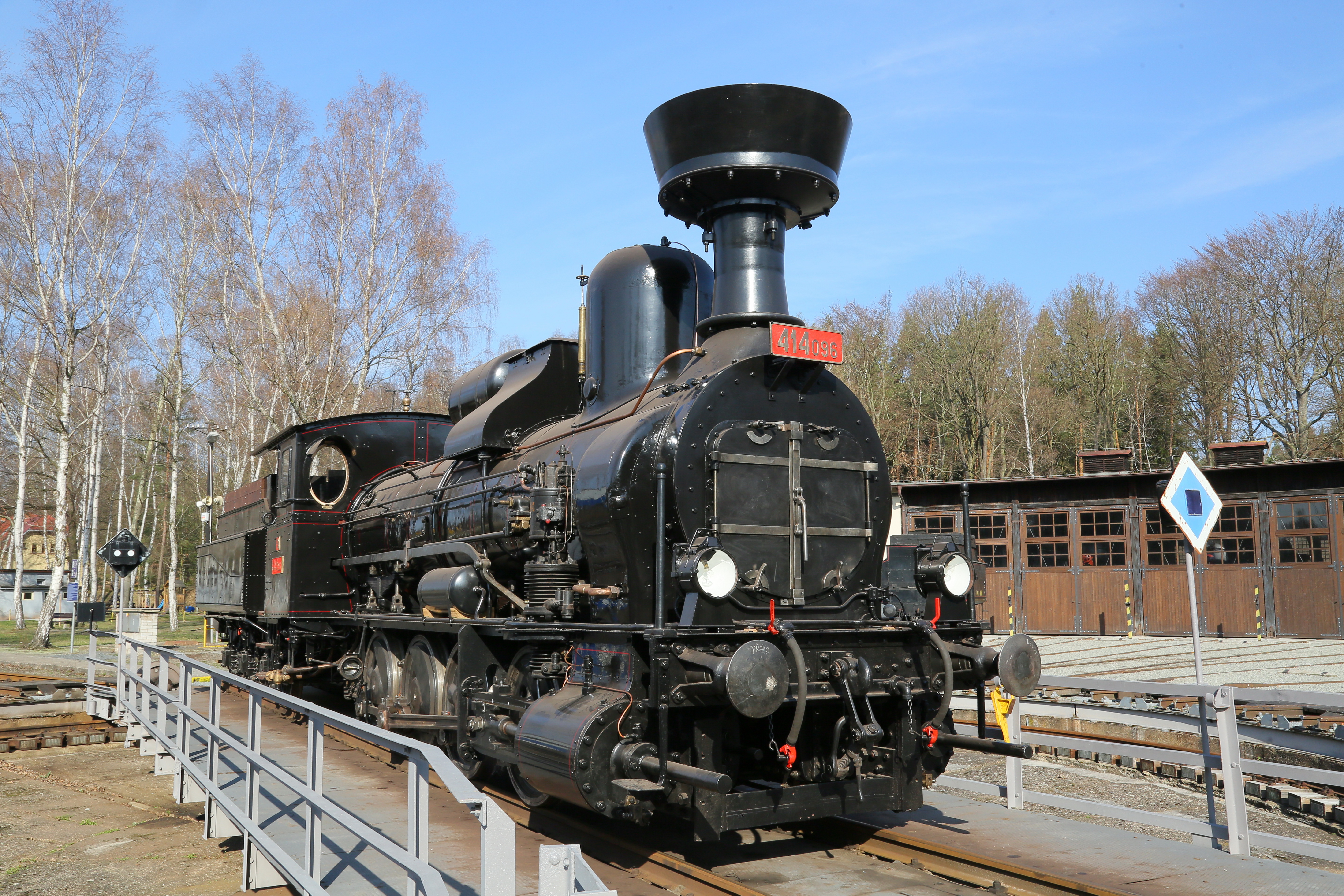Parní lokomotiva Heligón v ČD Muzeu v Lužné u Rakovníka