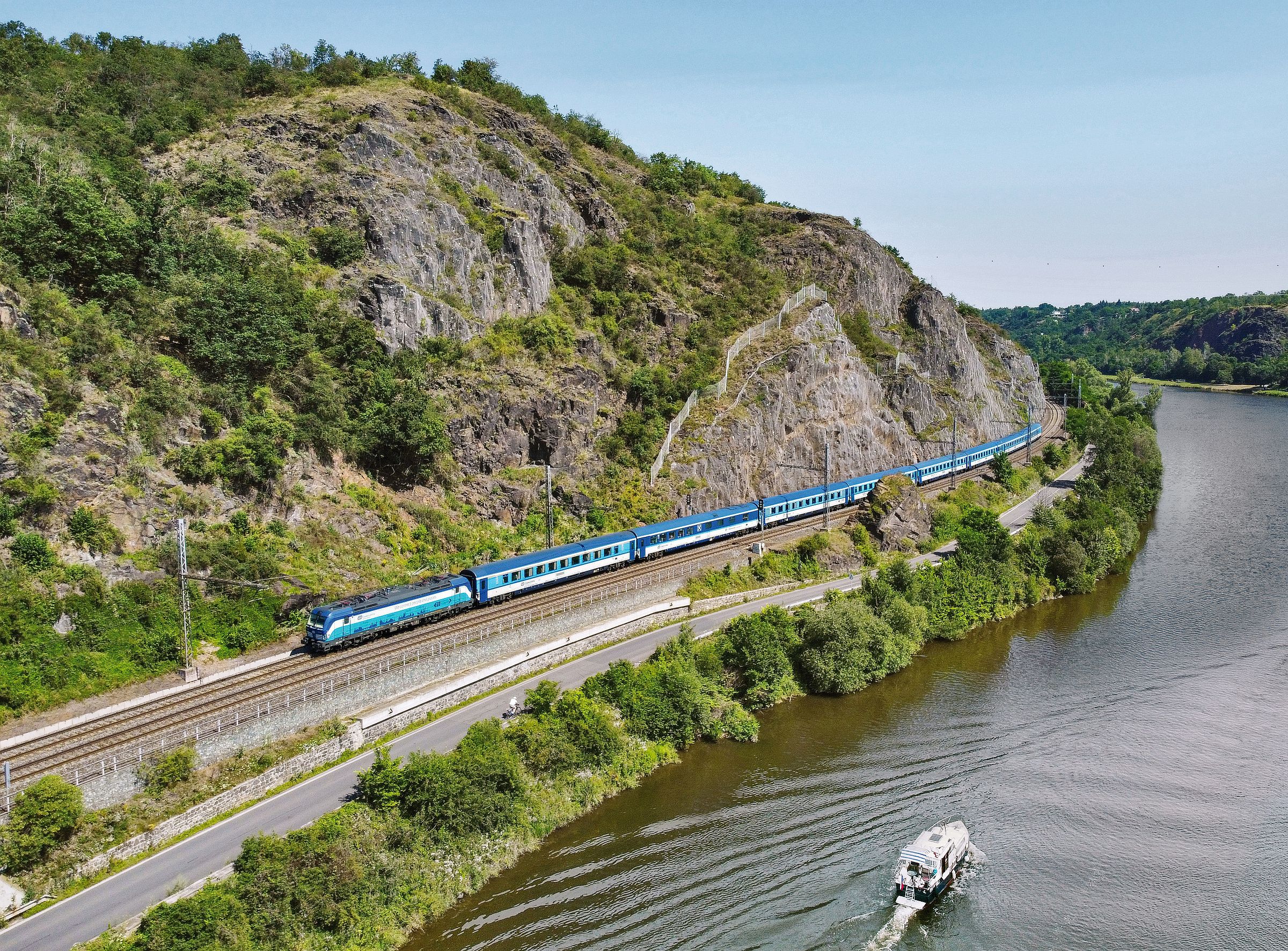Vlak EC Berliner na trase z Berlína přes Děčín do Prahy