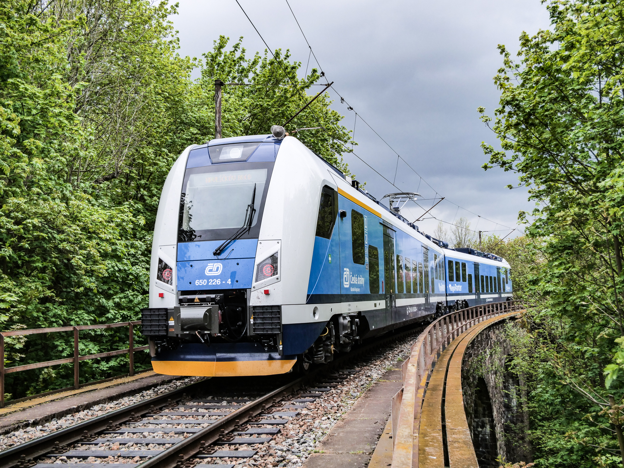 Nové elektrické jednotky RegioPanter míří na Vysočinu, do Olomouckého a Moravskoslezského kraje.