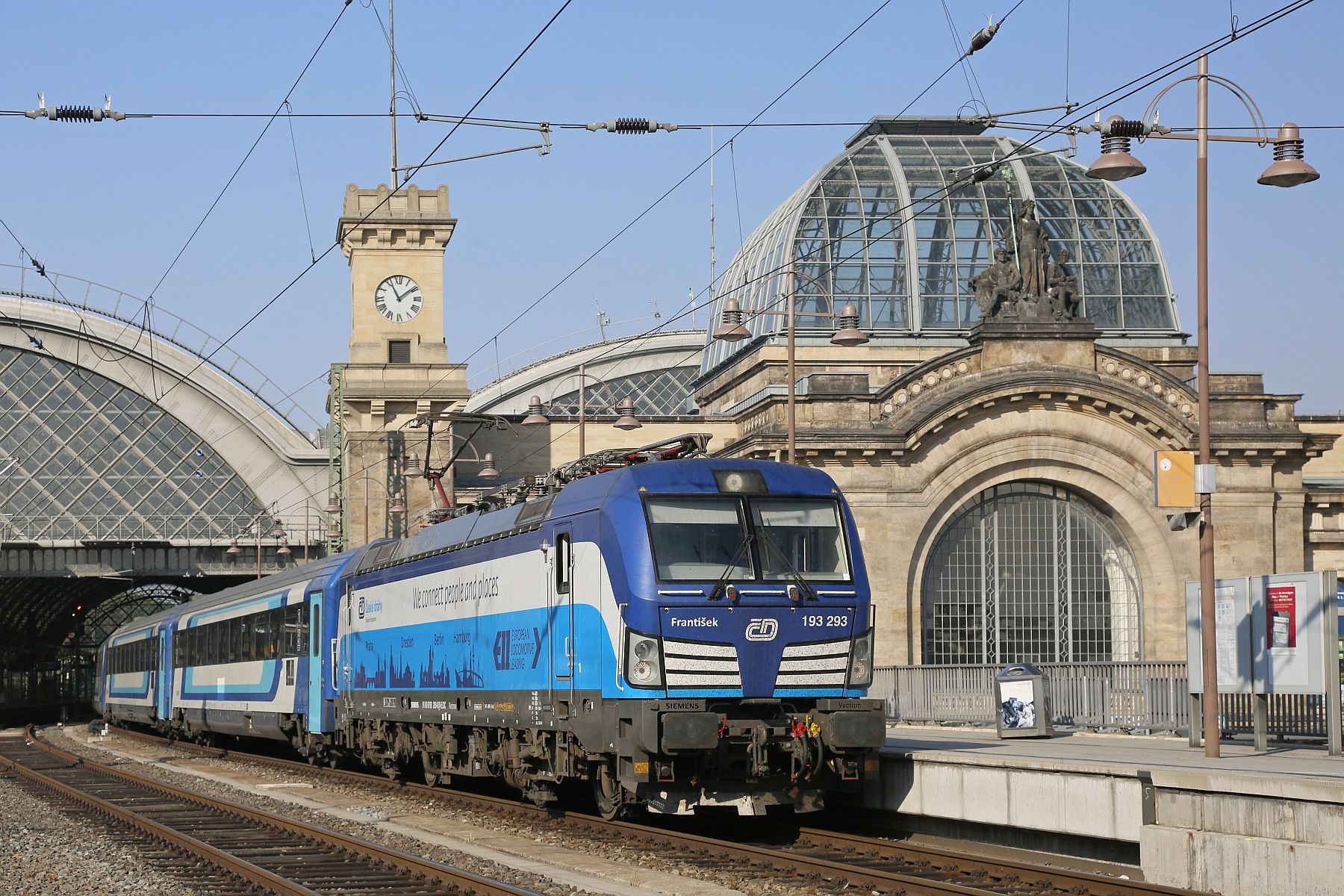 Vlak EC v Drážďanech