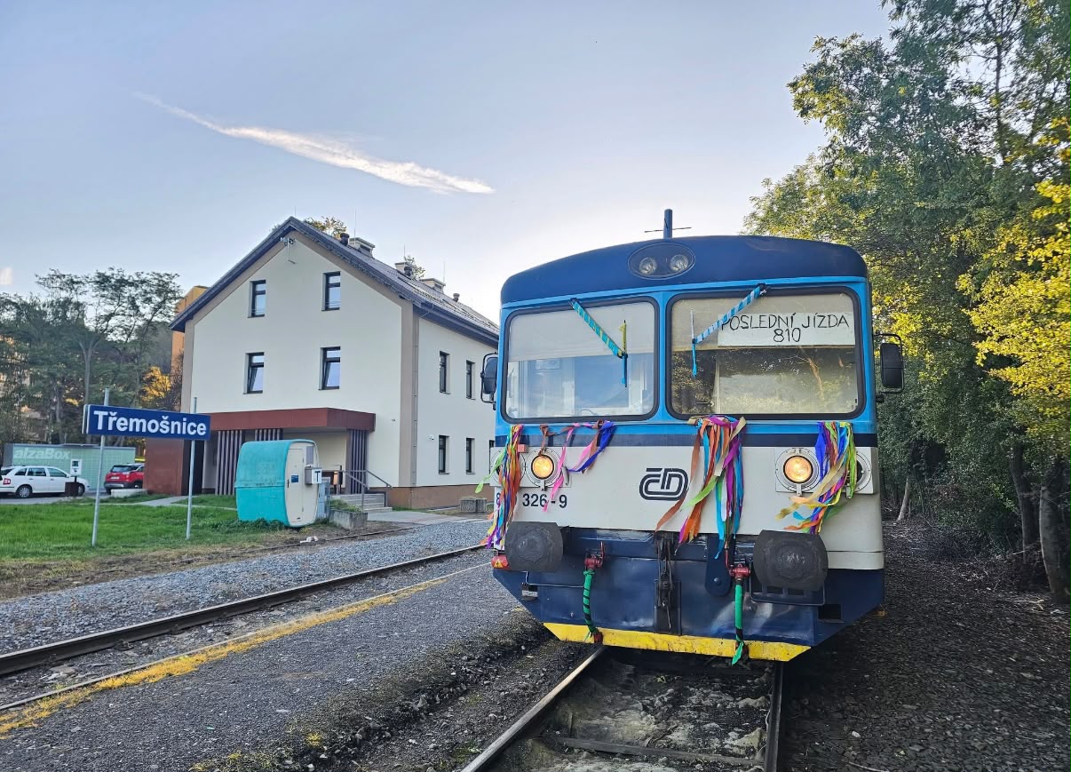 Motorový vůz ř. 810 v Třemošnici